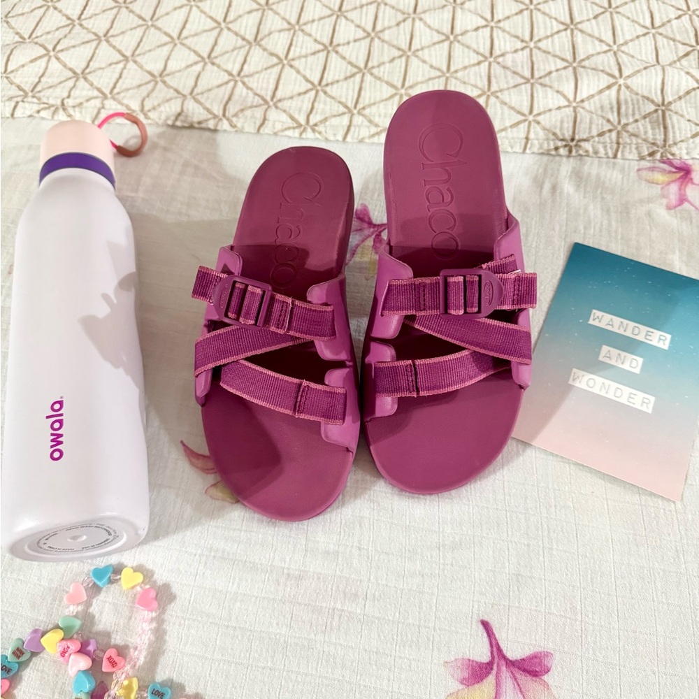 Chaco Chillos Slide Youth Size 5 (Women’s 7)- “Outskirt Fuchsia” 🌸🌞